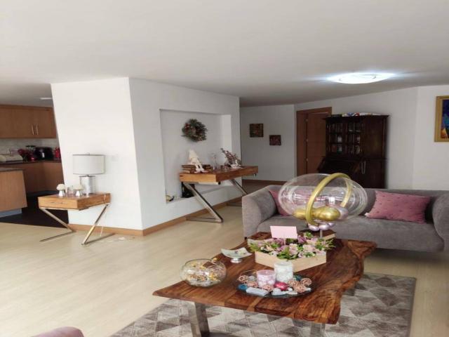 #10 - Departamento para Alquiler en Quito - P