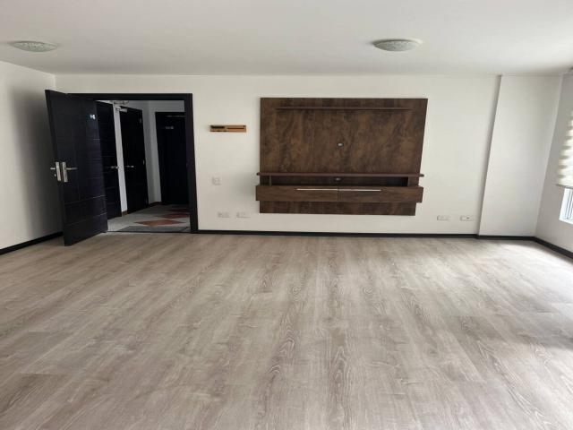 #17 - Departamento para Alquiler en Quito - P