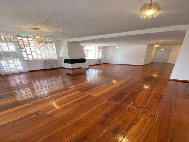#19 - Departamento para Venta en Quito - P