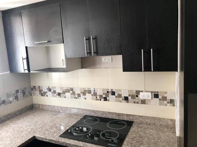 #25 - Departamento para Alquiler en Quito - P