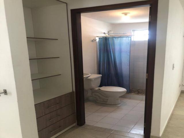 #EA13HO - Casa para Venta en Quito - P
