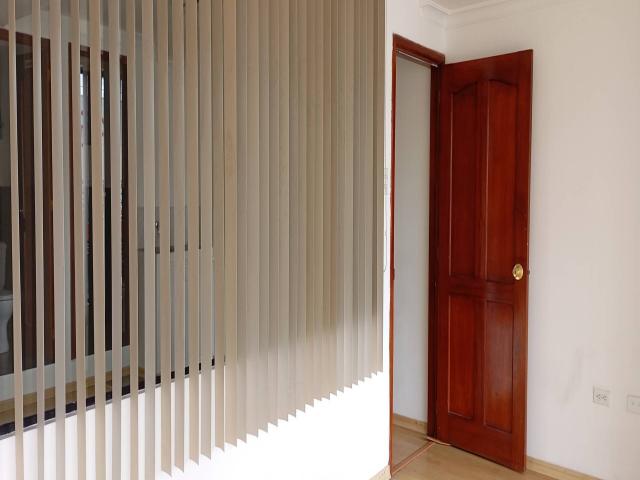 #44 - Oficina para Venta en Quito - P
