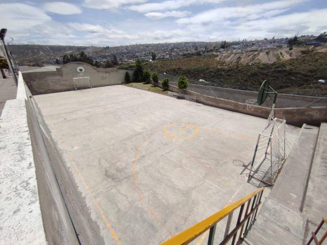 #68 - Casa para Venta en Quito - P