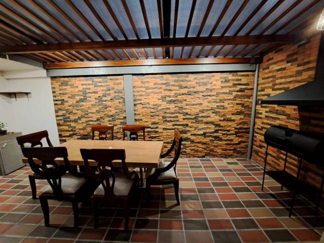 #73 - Casa para Alquiler en Quito - P