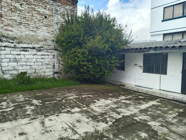 #76 - Oficina para Venta en Quito - P