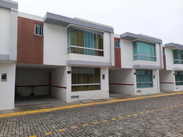#81 - Casa para Alquiler en Quito - P